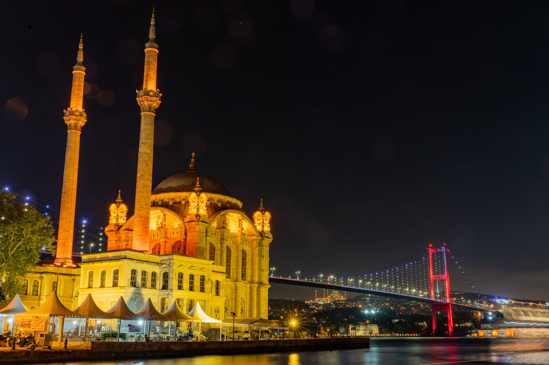 night photo of the ortakoy mosque in istanbul turkey